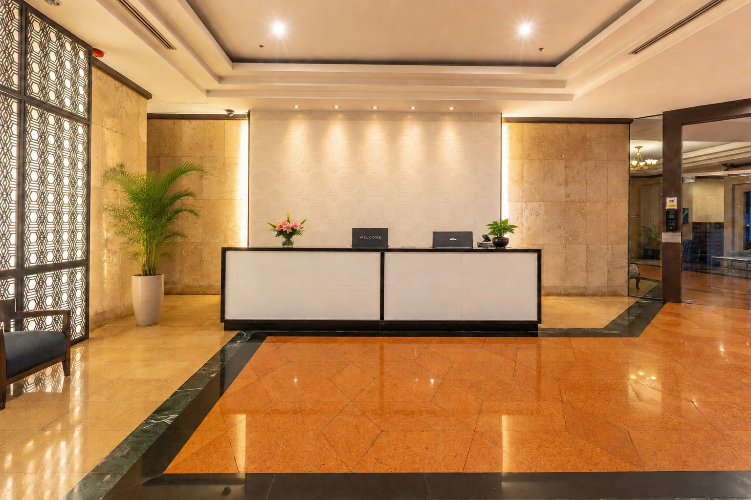 Elegant & Welcoming Lobby
